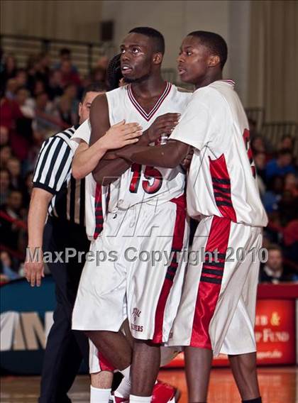 Thumbnail 1 in St. Joseph vs Bridgeport Central (FCIAC Final) photogallery.