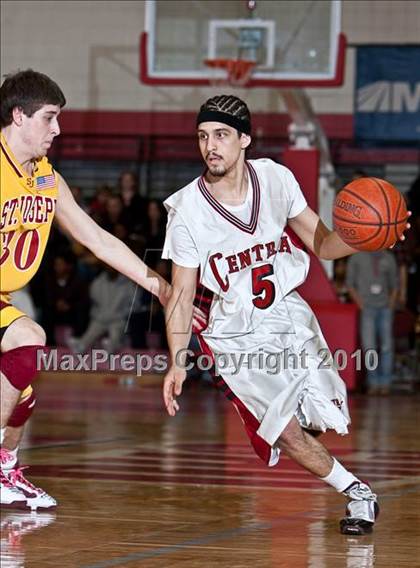 Thumbnail 3 in St. Joseph vs Bridgeport Central (FCIAC Final) photogallery.