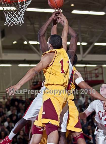 Thumbnail 3 in St. Joseph vs Bridgeport Central (FCIAC Final) photogallery.