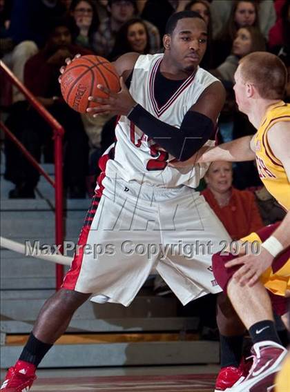 Thumbnail 1 in St. Joseph vs Bridgeport Central (FCIAC Final) photogallery.
