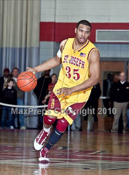 Thumbnail 1 in St. Joseph vs Bridgeport Central (FCIAC Final) photogallery.