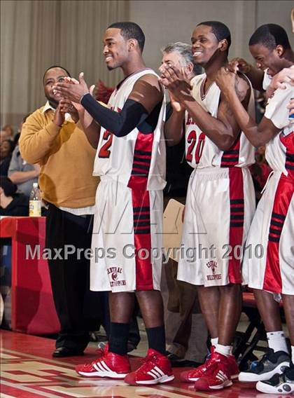Thumbnail 2 in St. Joseph vs Bridgeport Central (FCIAC Final) photogallery.