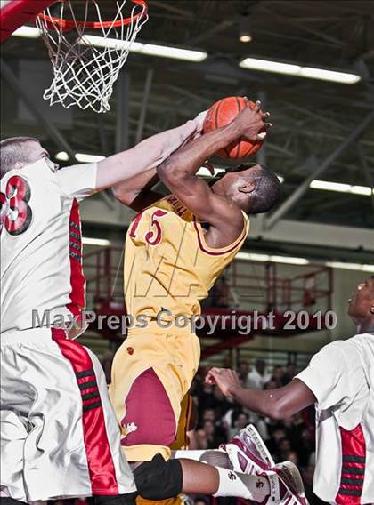 Thumbnail 3 in St. Joseph vs Bridgeport Central (FCIAC Final) photogallery.