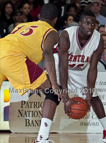 Thumbnail 1 in St. Joseph vs Bridgeport Central (FCIAC Final) photogallery.