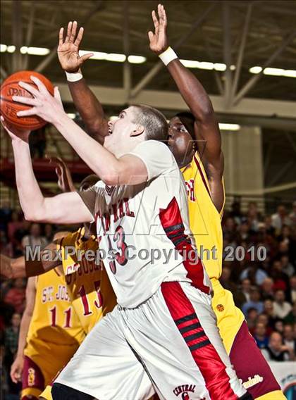 Thumbnail 3 in St. Joseph vs Bridgeport Central (FCIAC Final) photogallery.