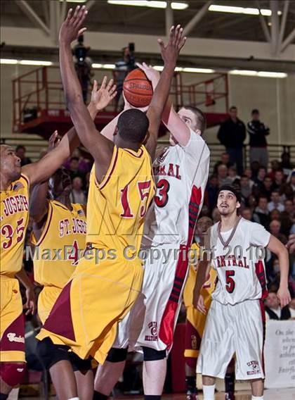 Thumbnail 1 in St. Joseph vs Bridgeport Central (FCIAC Final) photogallery.