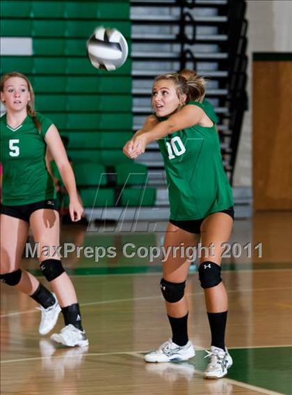 Thumbnail 1 in Beech Grove @ Triton Central photogallery.