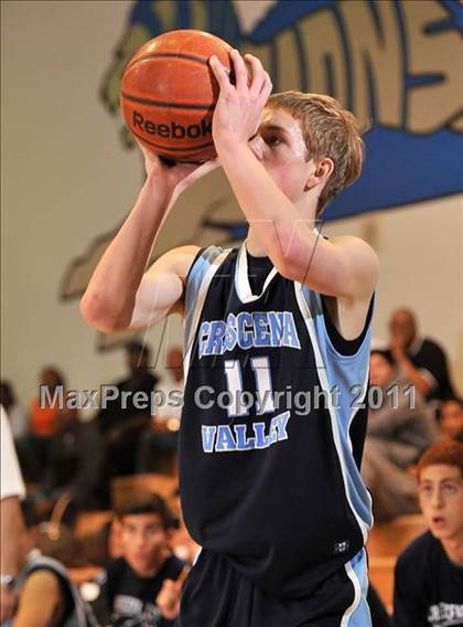 Thumbnail 3 in Crescenta Valley vs. King (MaxPreps Holiday Classic) photogallery.
