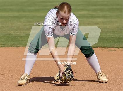 Thumbnail 3 in Poston Butte vs Flagstaff (AIA 4A Championship Round 2B) photogallery.