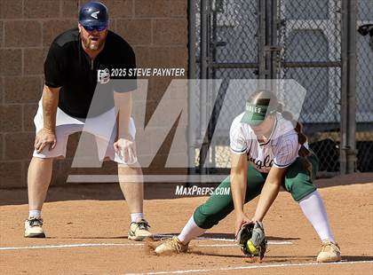 Thumbnail 3 in Poston Butte vs Flagstaff (AIA 4A Championship Round 2B) photogallery.
