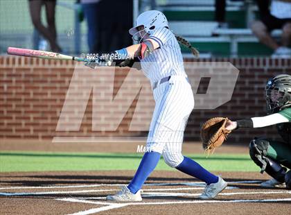 Thumbnail 1 in Canton vs. Van Alstyne (UIL 4A D2 Regional Final Softball) photogallery.