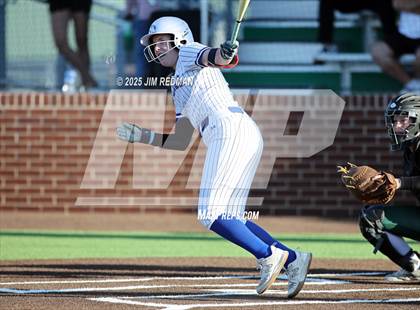 Thumbnail 3 in Canton vs. Van Alstyne (UIL 4A D2 Regional Final Softball) photogallery.