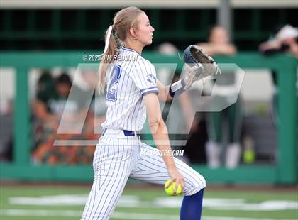 Thumbnail 1 in Canton vs. Van Alstyne (UIL 4A D2 Regional Final Softball) photogallery.