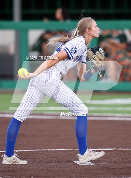 Thumbnail 2 in Canton vs. Van Alstyne (UIL 4A D2 Regional Final Softball) photogallery.