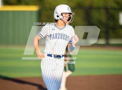 Thumbnail 1 in Canton vs. Van Alstyne (UIL 4A D2 Regional Final Softball) photogallery.