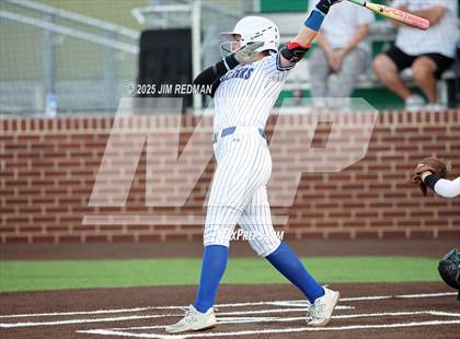 Thumbnail 1 in Canton vs. Van Alstyne (UIL 4A D2 Regional Final Softball) photogallery.