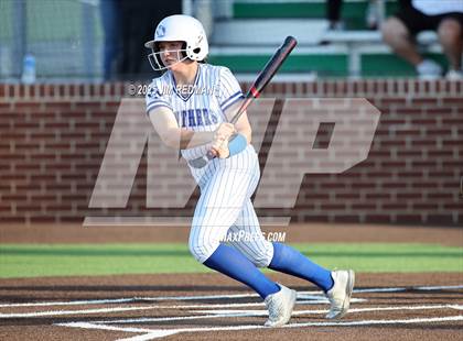 Thumbnail 2 in Canton vs. Van Alstyne (UIL 4A D2 Regional Final Softball) photogallery.