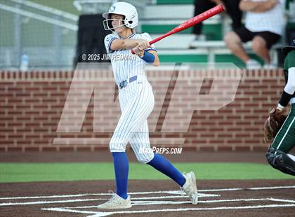 Thumbnail 1 in Canton vs. Van Alstyne (UIL 4A D2 Regional Final Softball) photogallery.