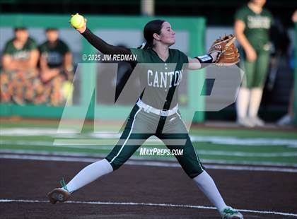 Thumbnail 1 in Canton vs. Van Alstyne (UIL 4A D2 Regional Final Softball) photogallery.