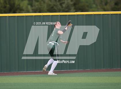 Thumbnail 1 in Canton vs. Van Alstyne (UIL 4A D2 Regional Final Softball) photogallery.
