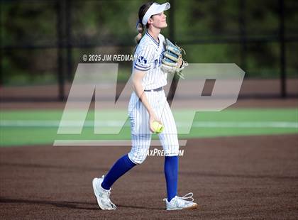 Thumbnail 2 in Canton vs. Van Alstyne (UIL 4A D2 Regional Final Softball) photogallery.