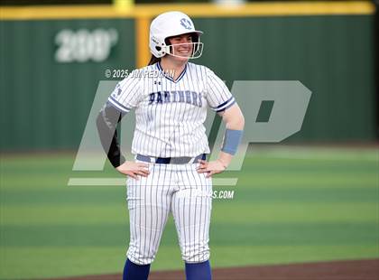 Thumbnail 3 in Canton vs. Van Alstyne (UIL 4A D2 Regional Final Softball) photogallery.