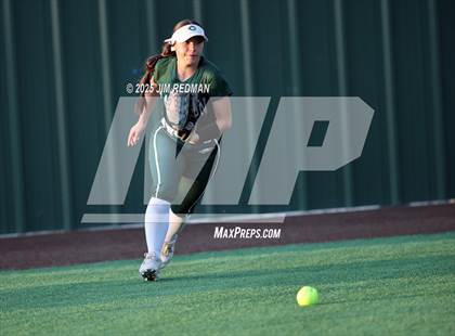 Thumbnail 3 in Canton vs. Van Alstyne (UIL 4A D2 Regional Final Softball) photogallery.