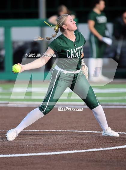 Thumbnail 2 in Canton vs. Van Alstyne (UIL 4A D2 Regional Final Softball) photogallery.