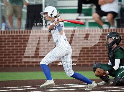 Thumbnail 1 in Canton vs. Van Alstyne (UIL 4A D2 Regional Final Softball) photogallery.