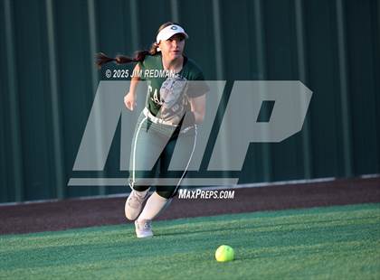 Thumbnail 2 in Canton vs. Van Alstyne (UIL 4A D2 Regional Final Softball) photogallery.