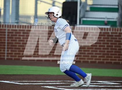 Thumbnail 1 in Canton vs. Van Alstyne (UIL 4A D2 Regional Final Softball) photogallery.