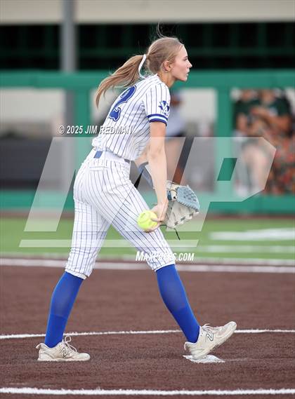 Thumbnail 1 in Canton vs. Van Alstyne (UIL 4A D2 Regional Final Softball) photogallery.