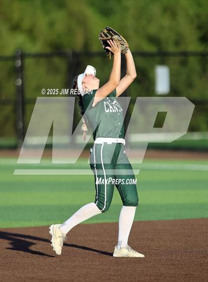 Thumbnail 3 in Canton vs. Van Alstyne (UIL 4A D2 Regional Final Softball) photogallery.