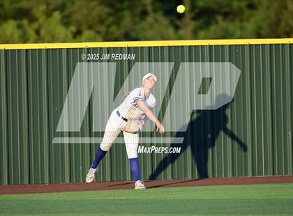 Thumbnail 3 in Canton vs. Van Alstyne (UIL 4A D2 Regional Final Softball) photogallery.