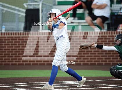 Thumbnail 1 in Canton vs. Van Alstyne (UIL 4A D2 Regional Final Softball) photogallery.