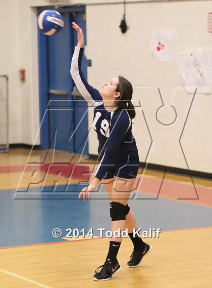 Thumbnail 3 in Oxford vs. Hale Ray (CIAC Class S 2nd Round) photogallery.