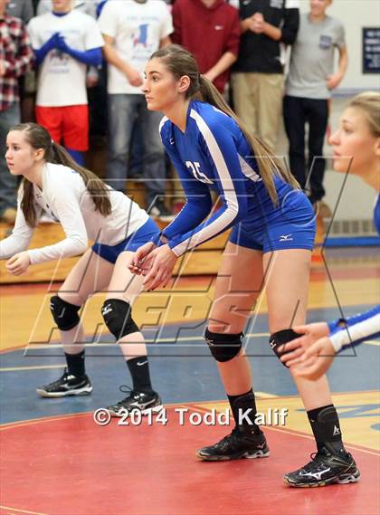 Thumbnail 3 in Oxford vs. Hale Ray (CIAC Class S 2nd Round) photogallery.