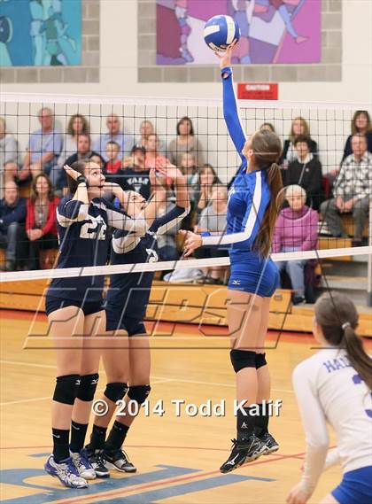 Thumbnail 3 in Oxford vs. Hale Ray (CIAC Class S 2nd Round) photogallery.