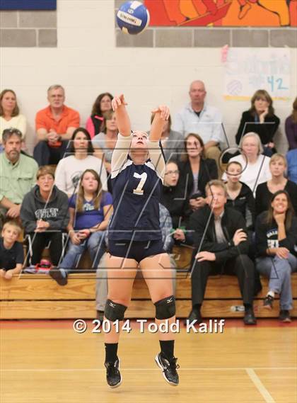 Thumbnail 3 in Oxford vs. Hale Ray (CIAC Class S 2nd Round) photogallery.