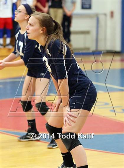Thumbnail 1 in Oxford vs. Hale Ray (CIAC Class S 2nd Round) photogallery.