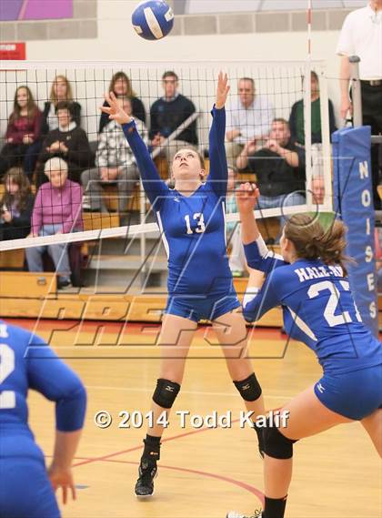 Thumbnail 3 in Oxford vs. Hale Ray (CIAC Class S 2nd Round) photogallery.