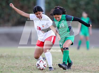 Thumbnail 3 in Taft vs Eagle Rock photogallery.