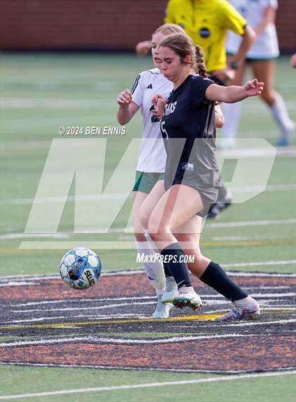 Thumbnail 1 in Lake Oconee Academy vs Aquinas (GHSA 1A - D2 Championship) photogallery.