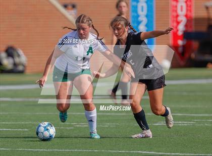 Thumbnail 3 in Lake Oconee Academy vs Aquinas (GHSA 1A - D2 Championship) photogallery.