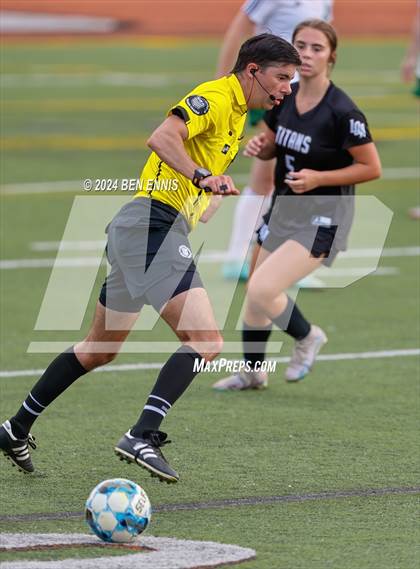 Thumbnail 1 in Lake Oconee Academy vs Aquinas (GHSA 1A - D2 Championship) photogallery.