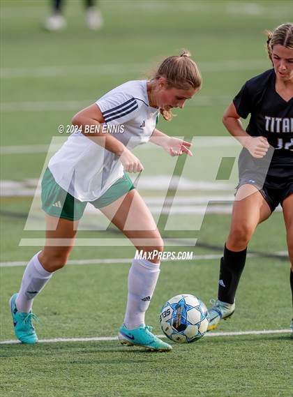 Thumbnail 2 in Lake Oconee Academy vs Aquinas (GHSA 1A - D2 Championship) photogallery.