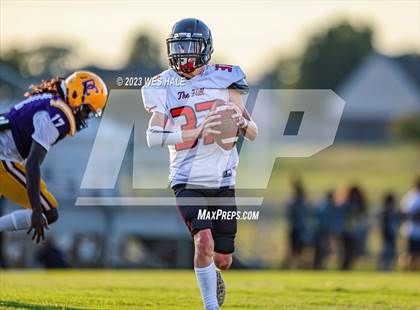 Thumbnail 3 in Center Hill @ Desoto Central photogallery.
