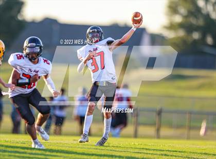 Thumbnail 2 in Center Hill @ Desoto Central photogallery.