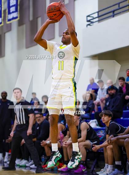 Thumbnail 1 in Riviera Prep vs Roselle Catholic (Miami Holiday Invitational) photogallery.