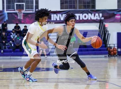 Thumbnail 1 in Riviera Prep vs Roselle Catholic (Miami Holiday Invitational) photogallery.
